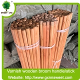 China Manufacture Factory Wooden Broom Handle Brush Stick